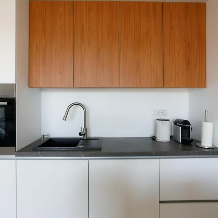 Apartment I&m *