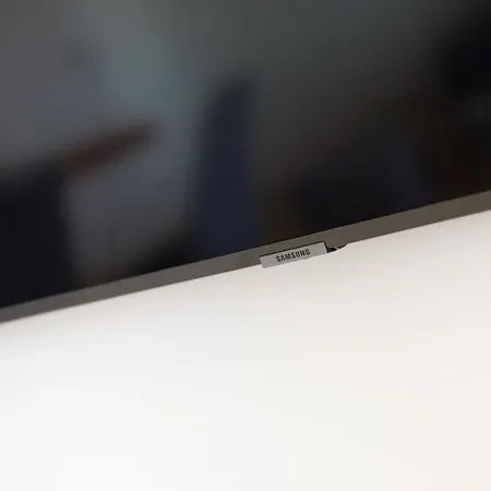 I & M *